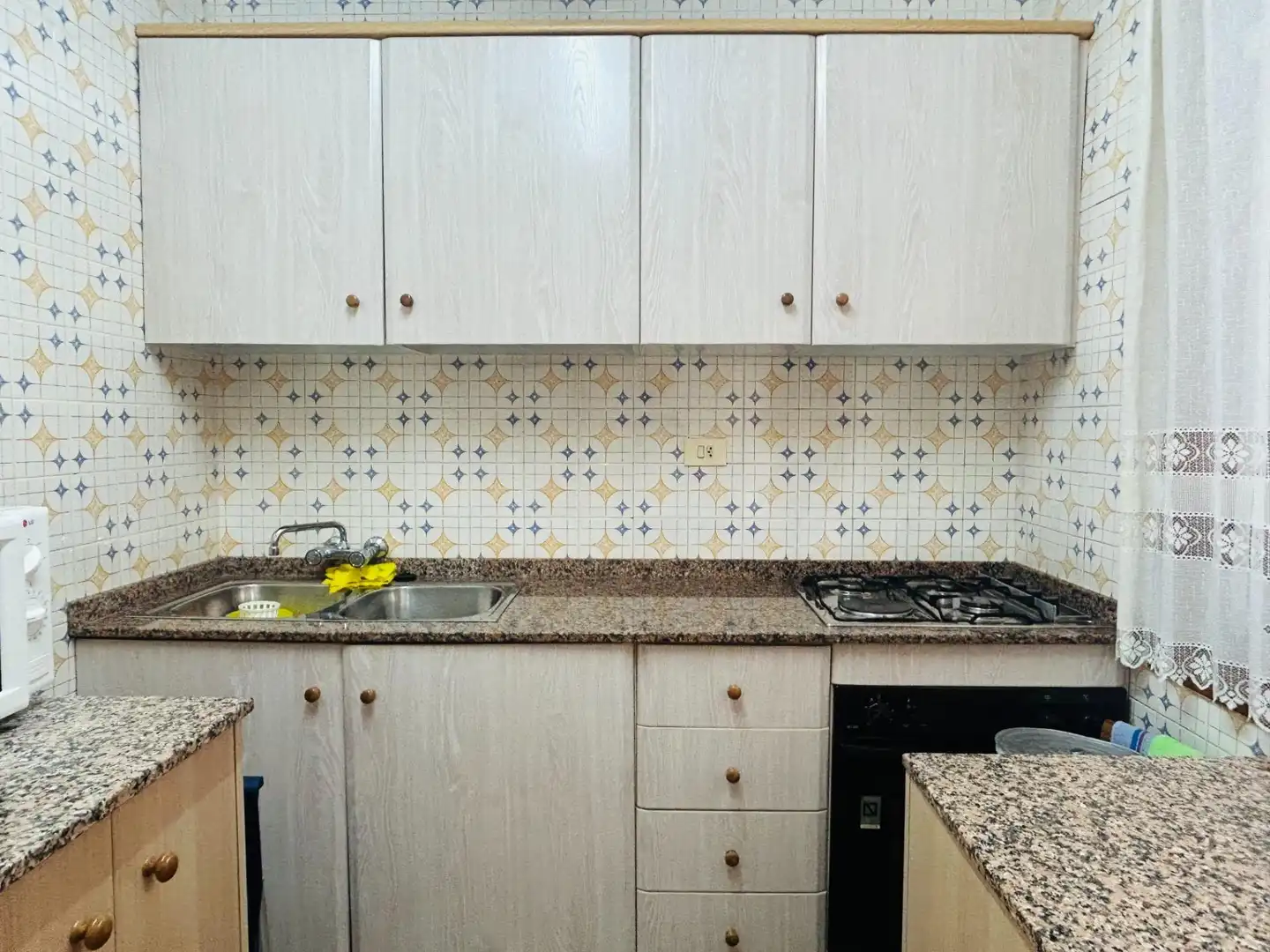 Cuina de Casa o xalet en venda en San Pedro del Pinatar amb Aire condicionat, Jardí privat i Traster