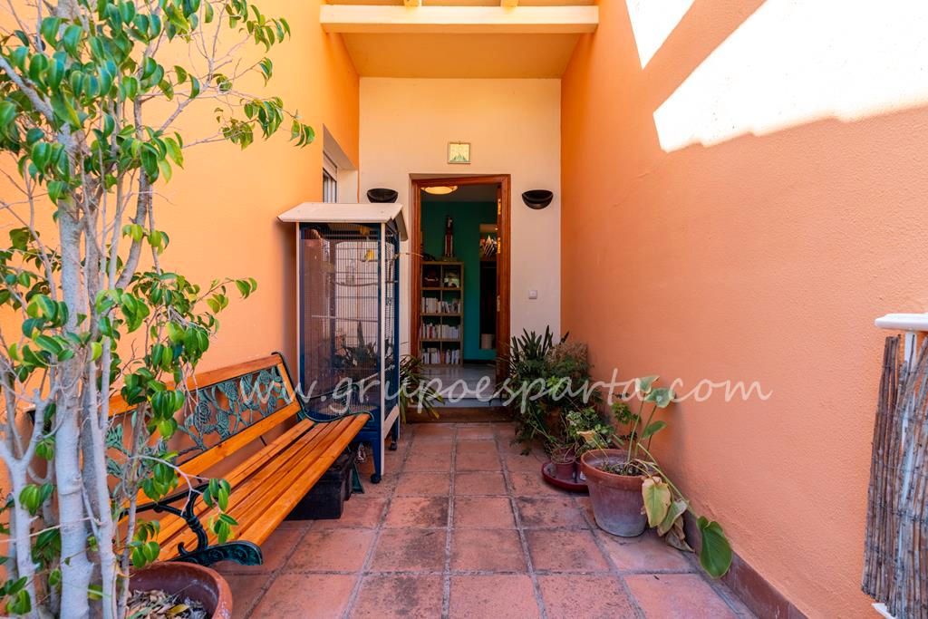 House or chalet for sale in Mairena del Aljarafe  with Air Conditioner, Private garden and Storage room