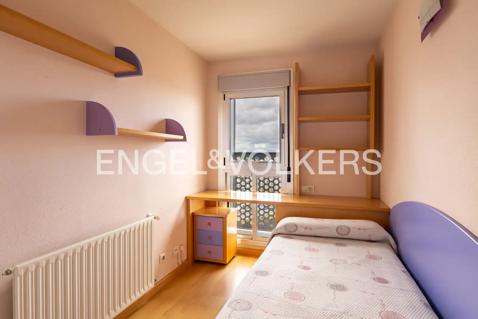 Habitación de Piso en venta en Madrid con Calefacción, Trastero y Piscina