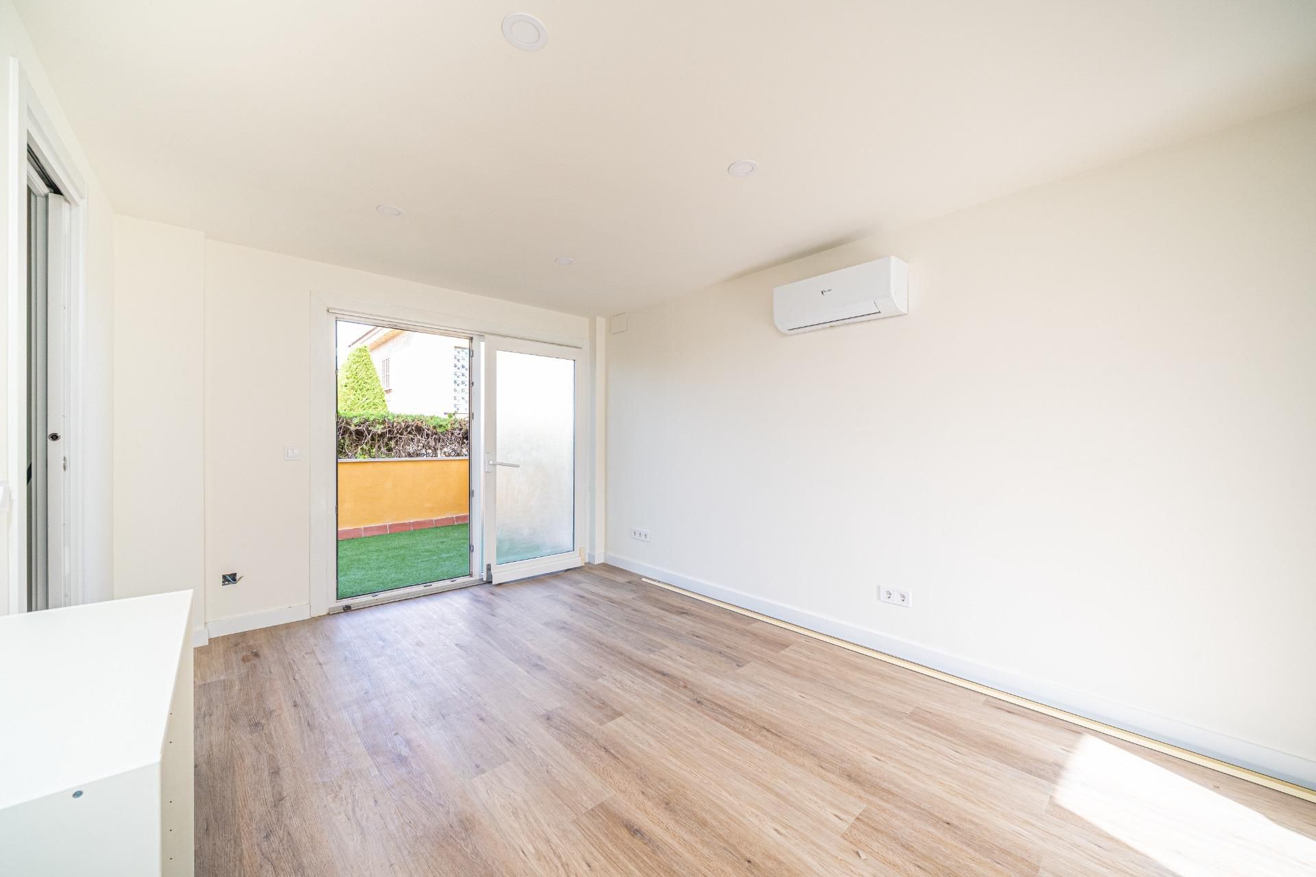 Dormitori de Apartament en venda en Llucmajor amb Aire condicionat, Jardí privat i Terrassa