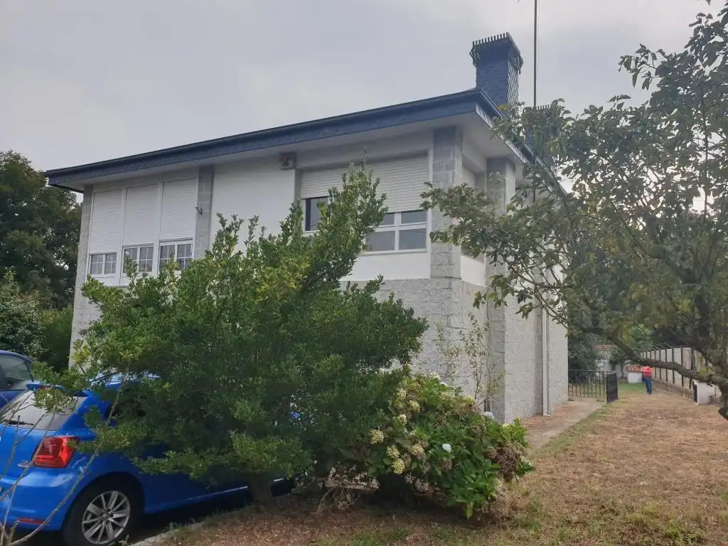 Vista exterior de Casa o xalet en venda en Parada de Sil amb Calefacció, Parquet i Terrassa