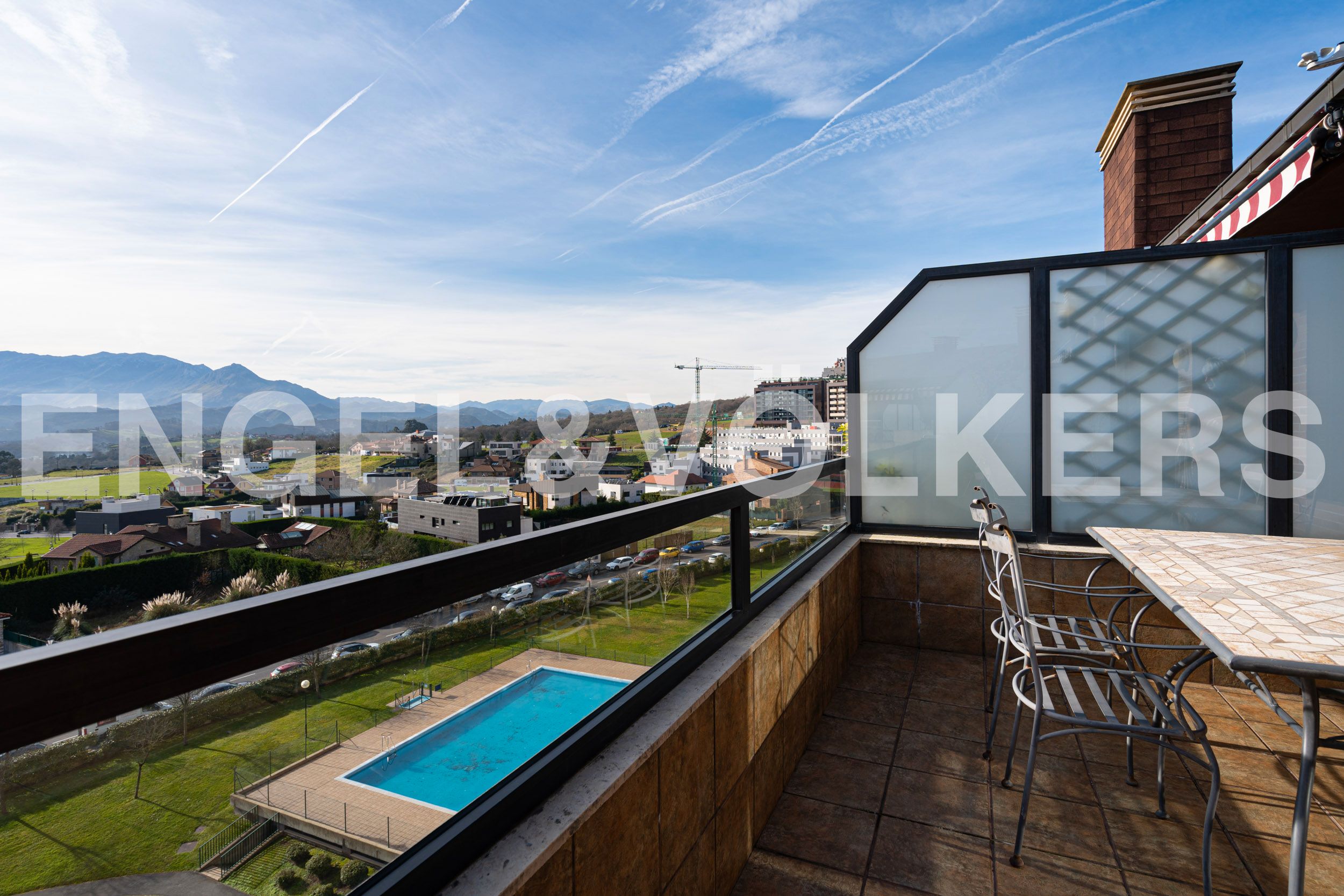 Terrace of Attic to rent in Oviedo   with Heating, Private garden and Parquet flooring