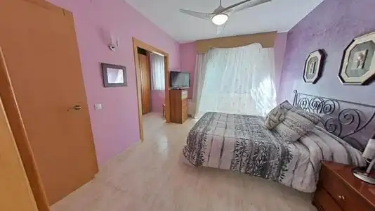 Habitación de Casa o chalet en venta en Santa Perpètua de Mogoda con Aire acondicionado, Calefacción y Jardín privado