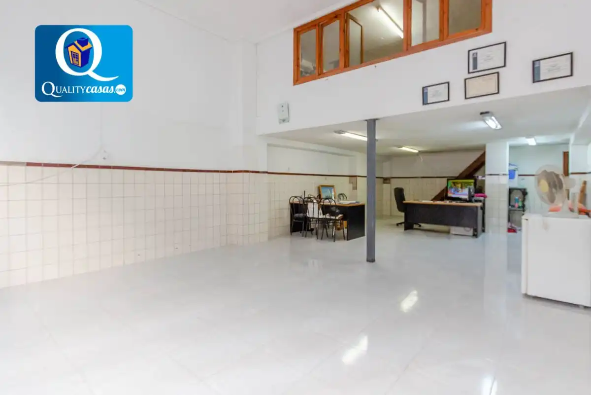 Business premises for sale in Santa Pola ciudad