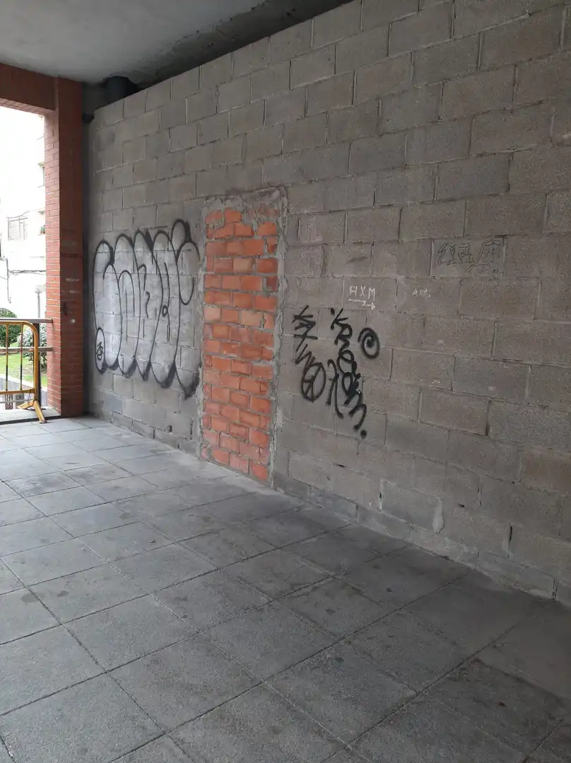 Local comercial en venta en Bagatza - San Vicente, imagen 5