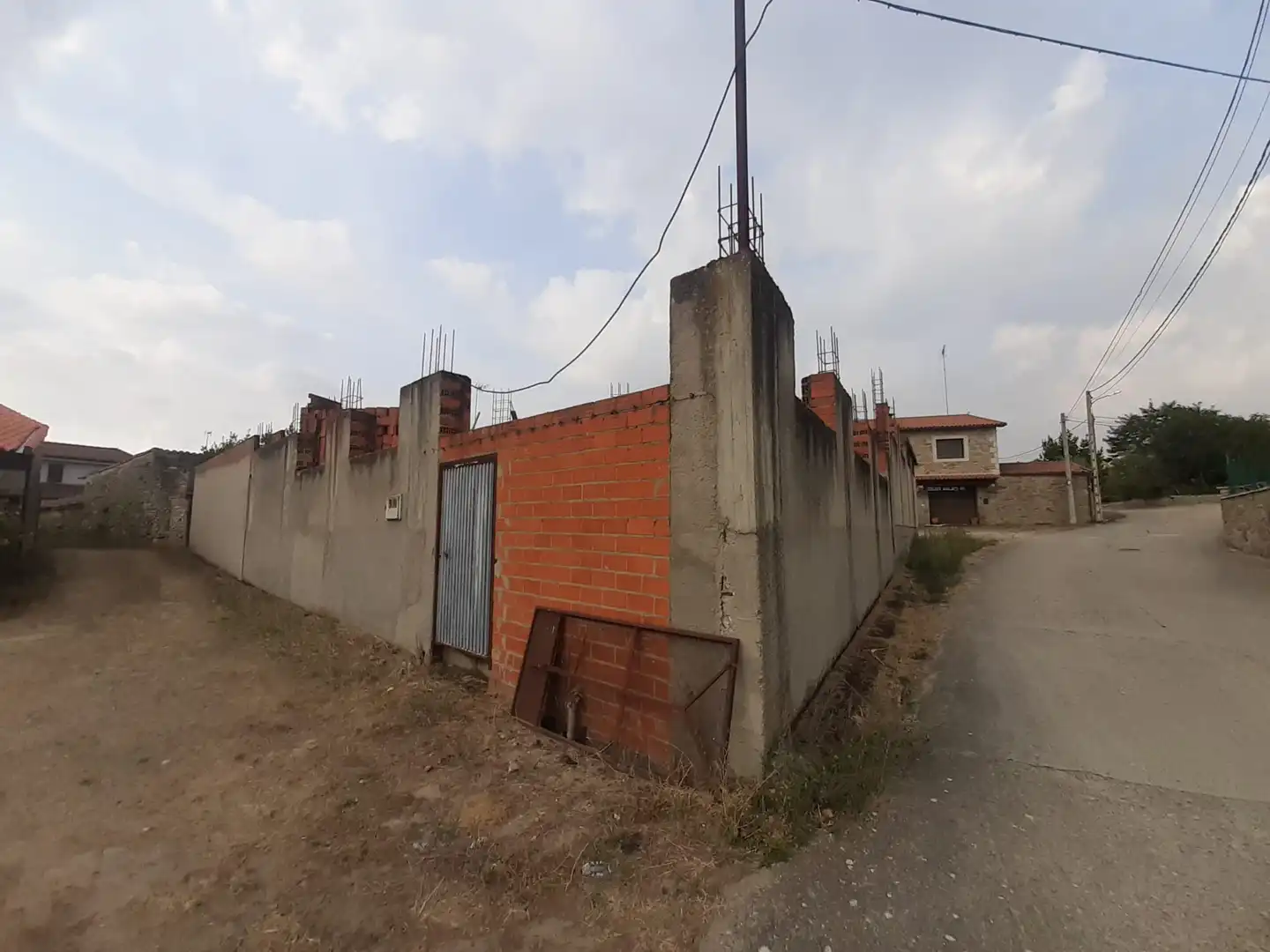 Nau industrial en venda en Fariza