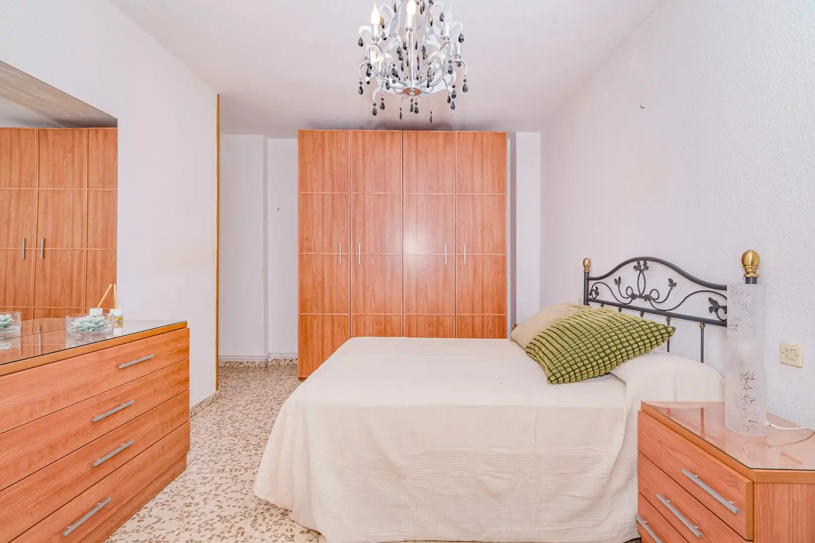 Habitación de Piso en venta en Granada
