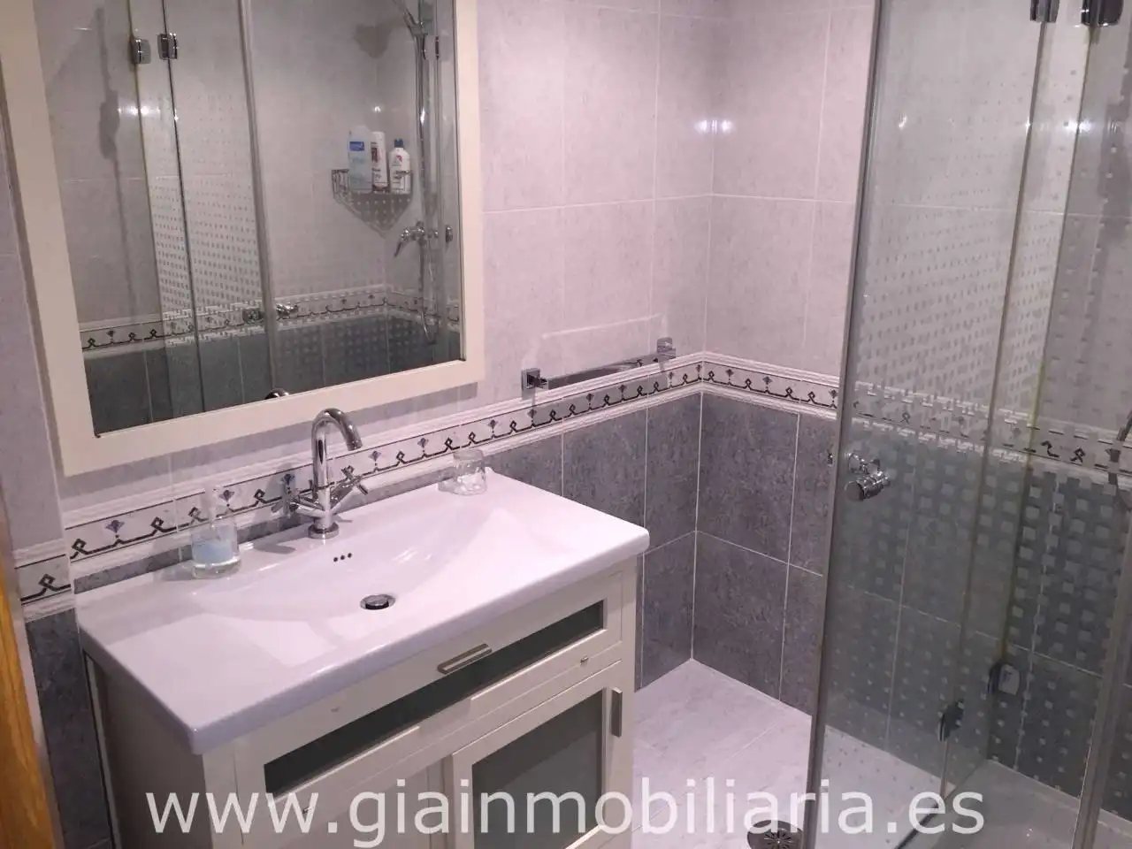 Flat with terrace for sale in Calle Redondela, imagen 11