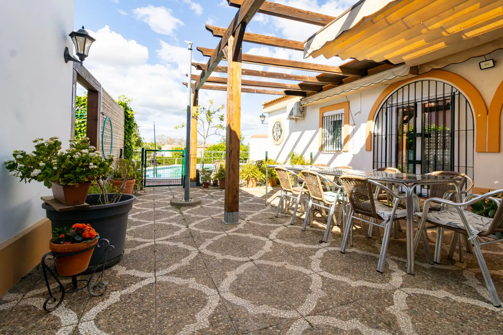 Terraza de Casa o chalet en venta en Bollullos de la Mitación con Aire acondicionado, Calefacción y Jardín privado
