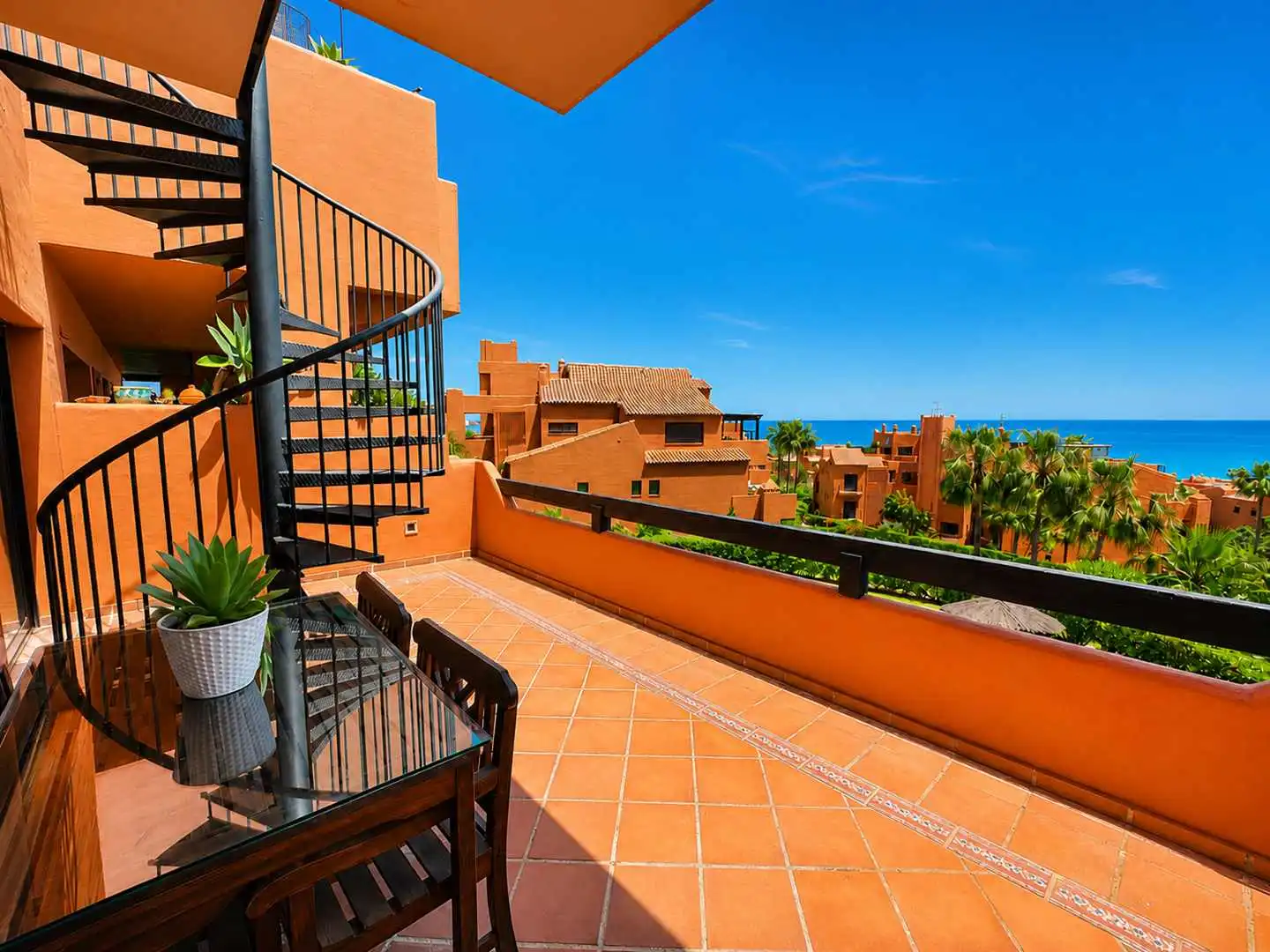 Exterior view of Attic for sale in Estepona  with Air Conditioner, Heating and Terrace