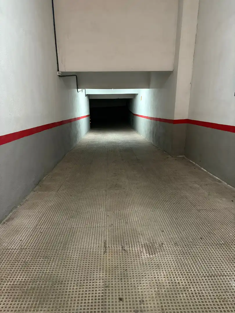 Garage zum Verkauf in Avenida Pedro de Mendoza y Luján, 41, Guadix