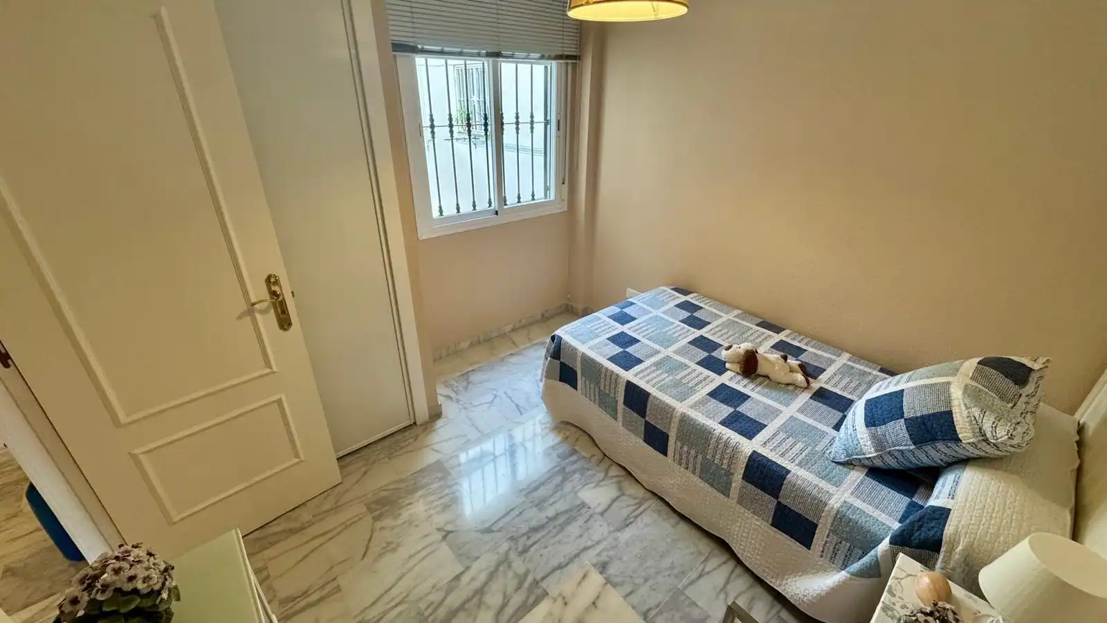 Bedroom of Flat for sale in Rincón de la Victoria  with Air Conditioner, Terrace and Community pool