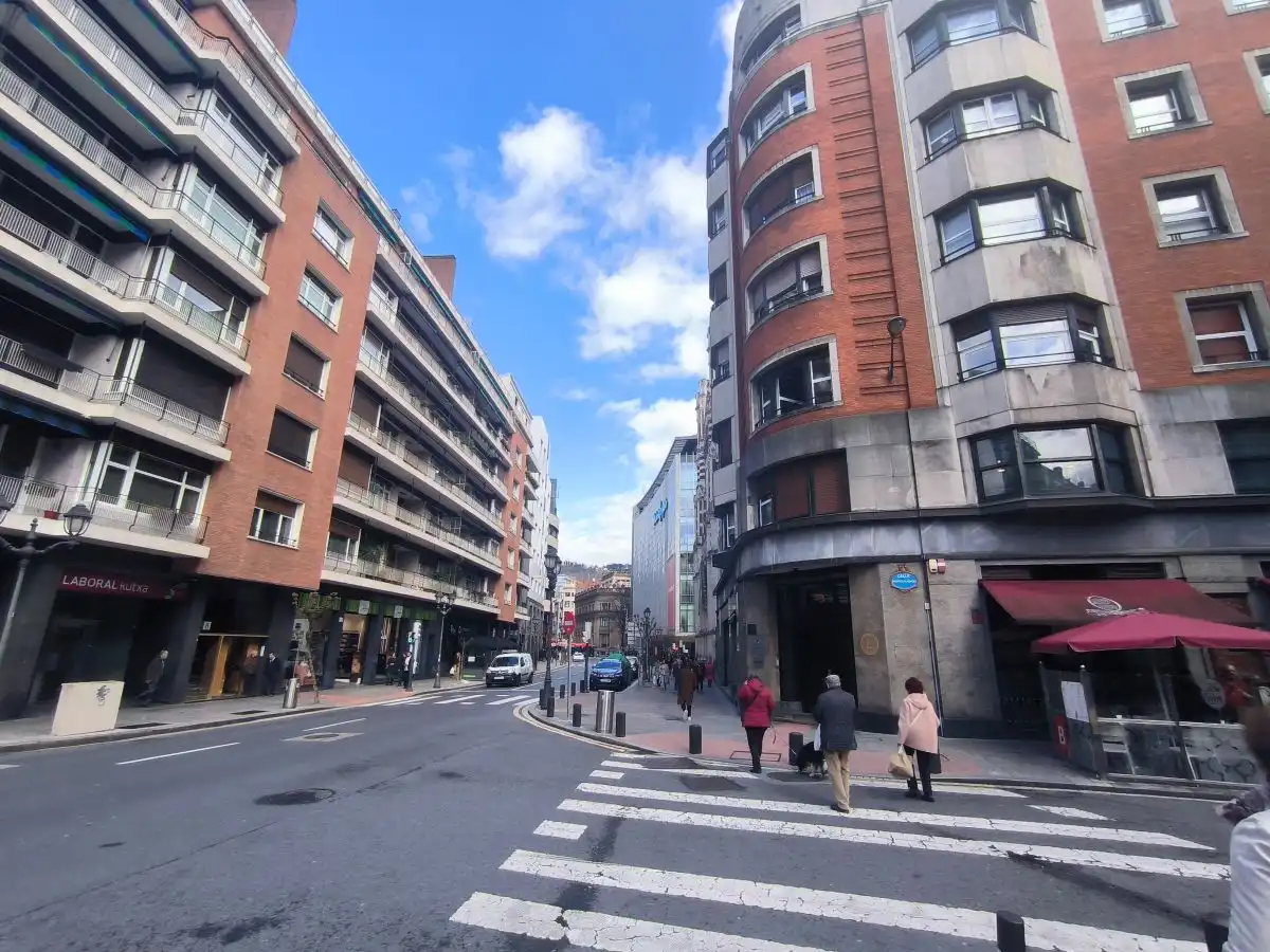 Oficina con ascensor en venta en Abando - Albia, imagen 23