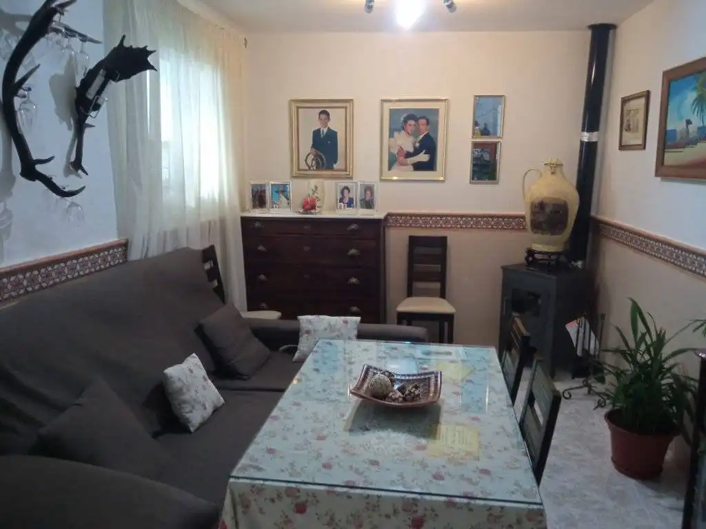 Sala d'estar de Casa o xalet en venda en Villaviciosa de Córdoba