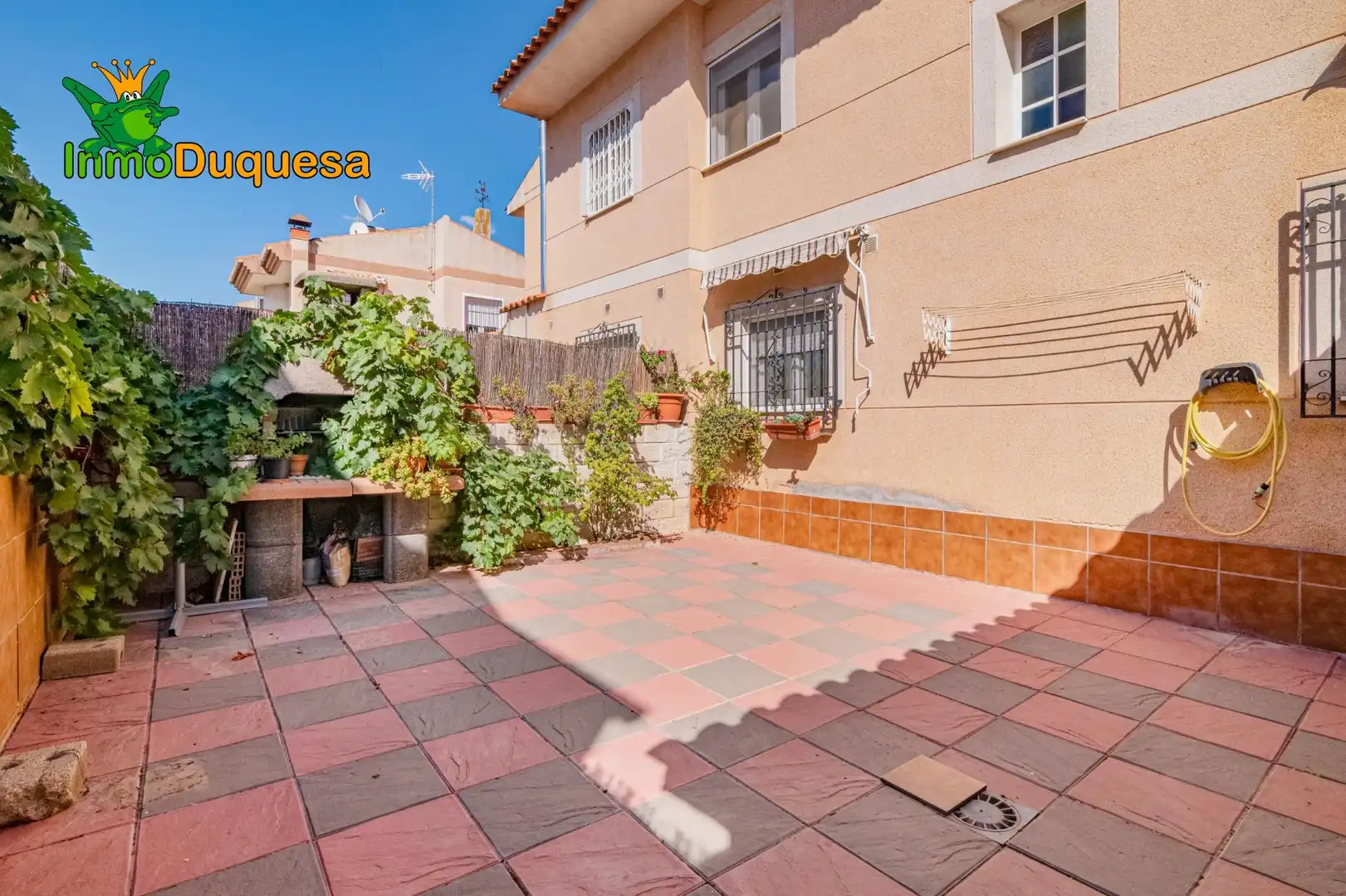 Terraced house with terrace for sale in Villa de Otura