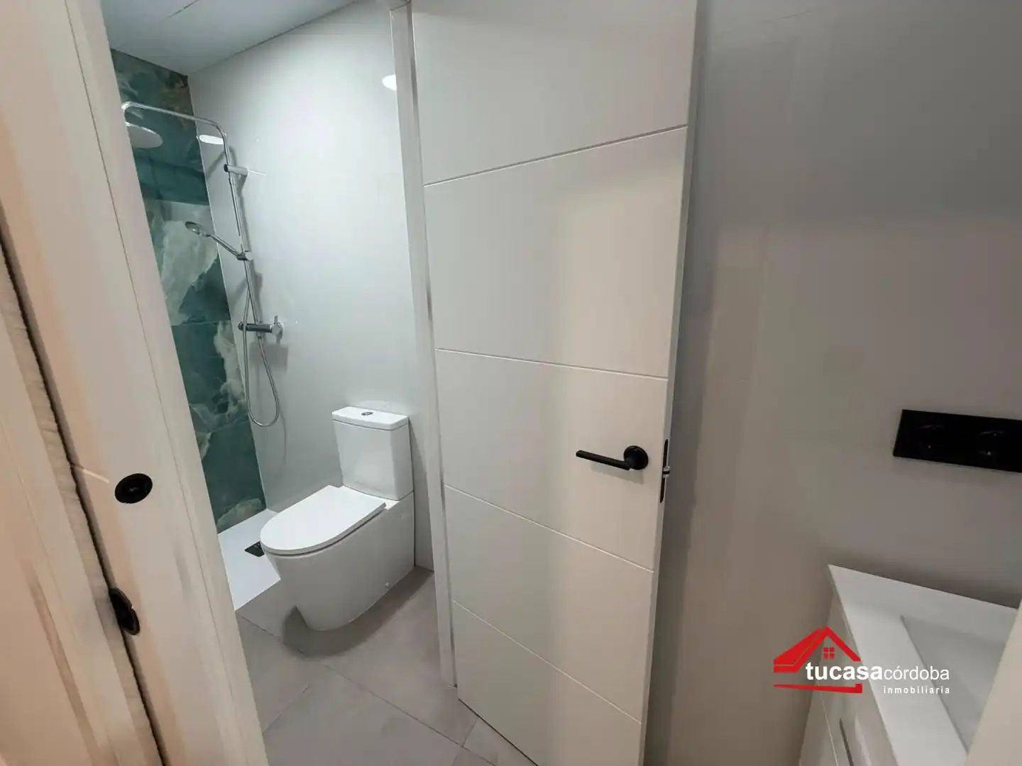 Bany de Loft en venda en Córdoba amb Aire condicionat
