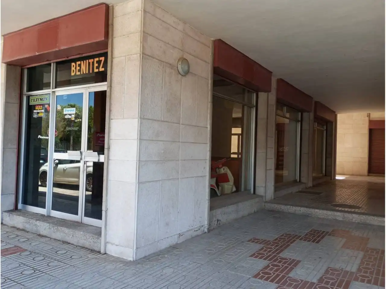 Local comercial en venda a La Bisbal d'Empordà, imagen 2