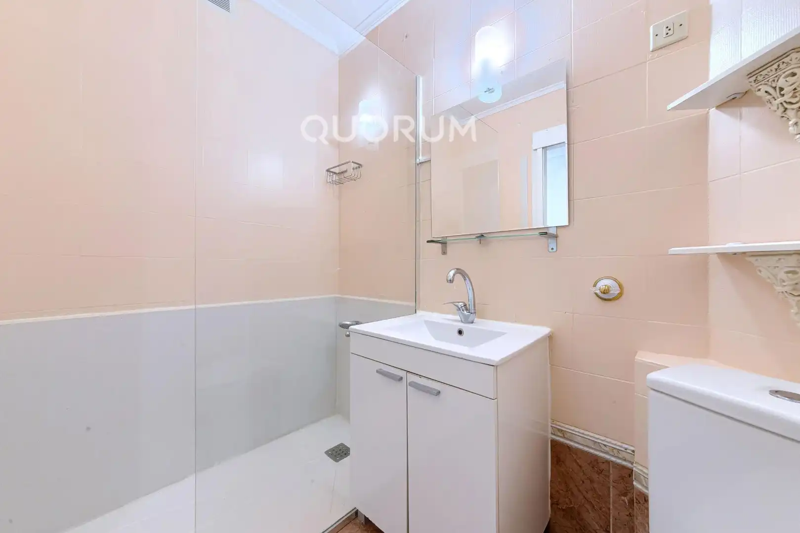 Baño de Piso en venta en Barakaldo  con Calefacción, Terraza y Balcón