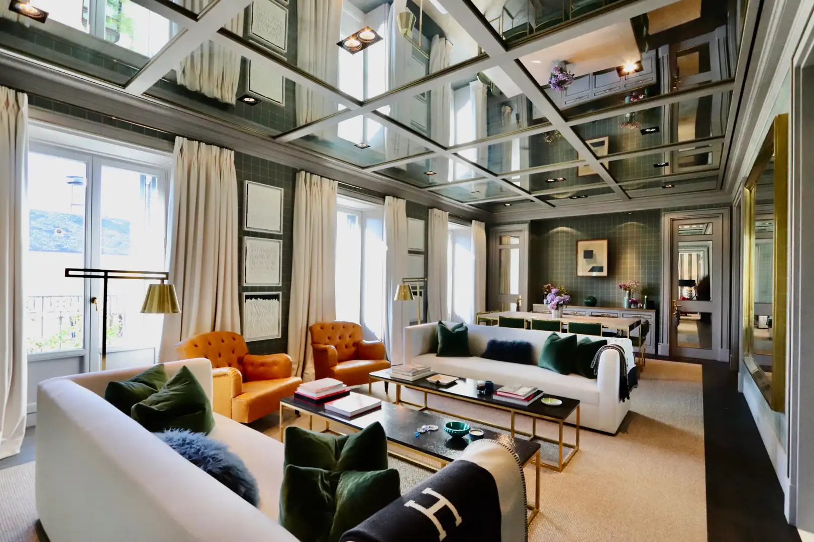 Living room of Flat for sale in Madrid  with Air Conditioner, Heating and Storage room