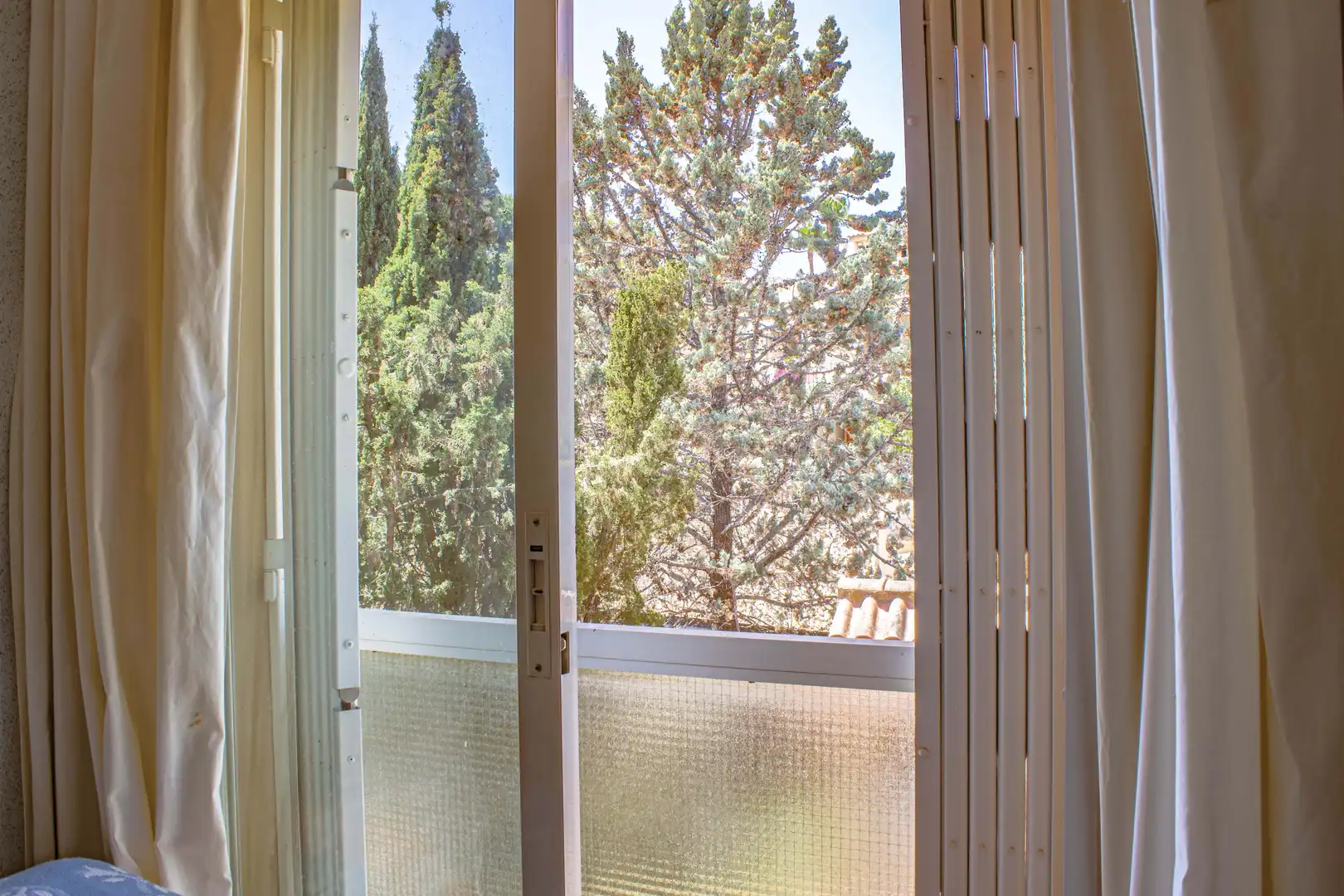 Schlafzimmer von Einfamilien-Reihenhaus zum Verkauf in Calvià mit Klimaanlage, Heizung und Terrasse