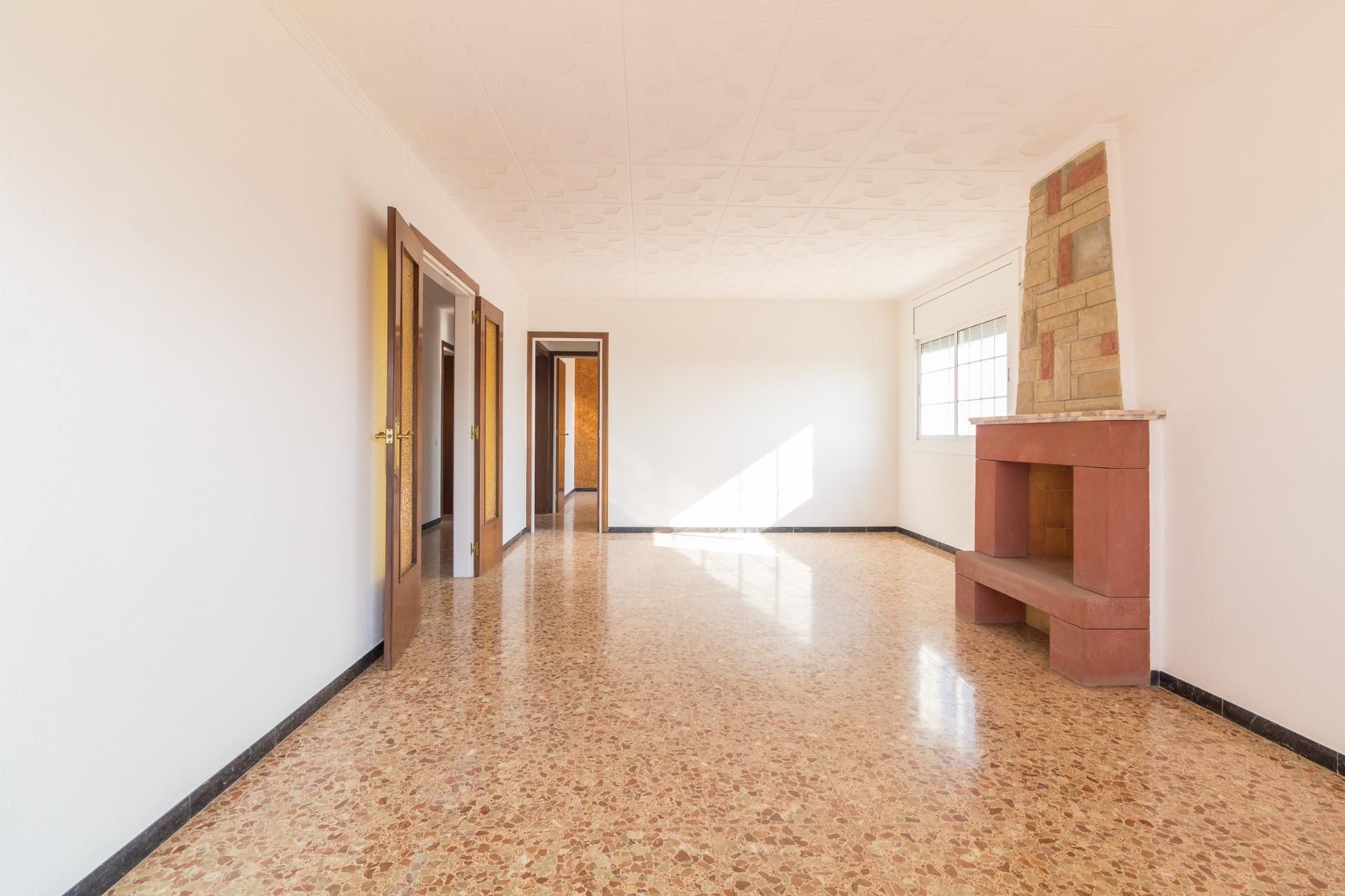 Living room of House or chalet for sale in Viladecans  with Private garden, Balcony and Alarm
