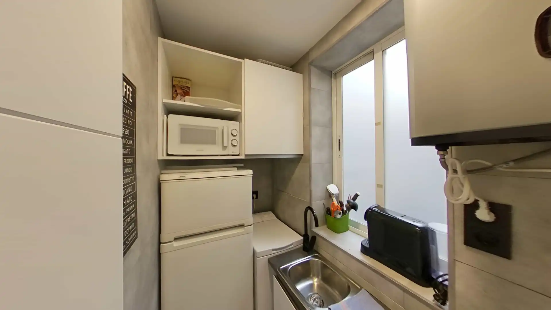 Cuina de Pis de lloguer en  Madrid Capital amb Aire condicionat, Calefacció i Moblat