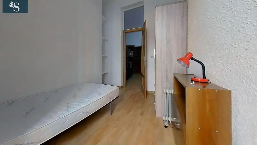 Habitación de Apartamento de alquiler en Madrid con Balcón y Alarma