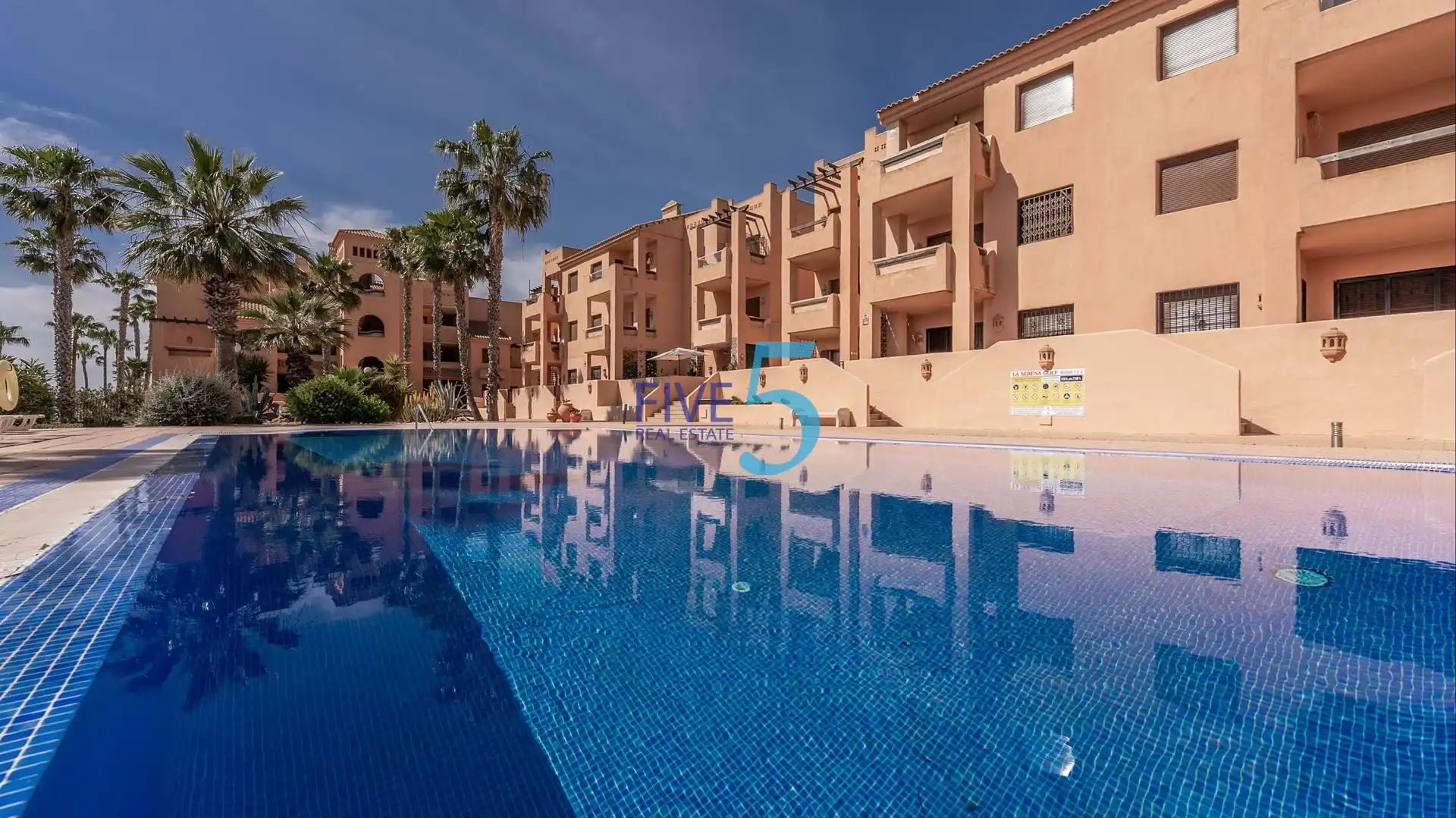 Appartamento con piscina in vendita a Las Lomas de Rame - Bahía Bella, imagen 2