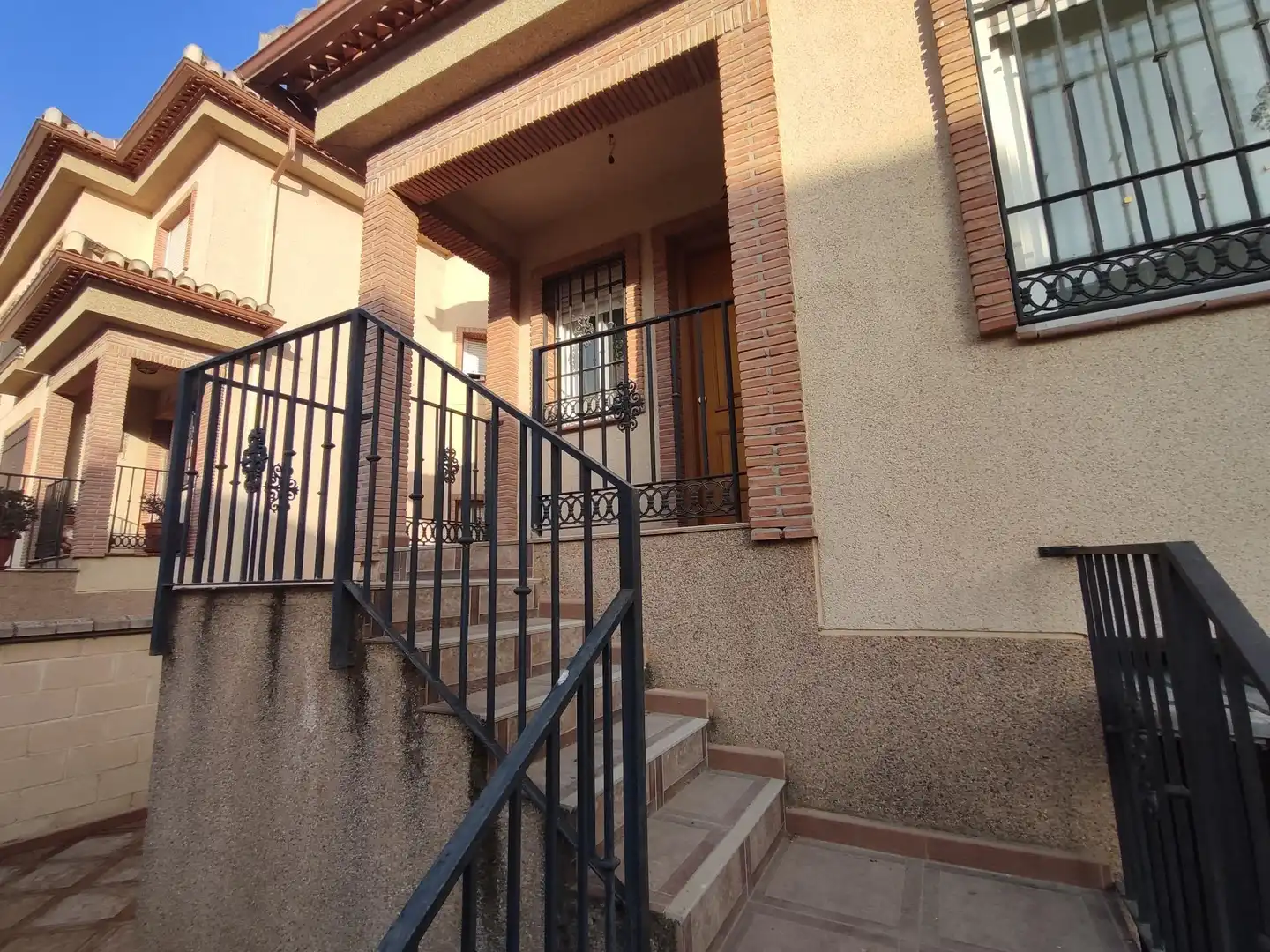 Detached homes for sale in Atarfe