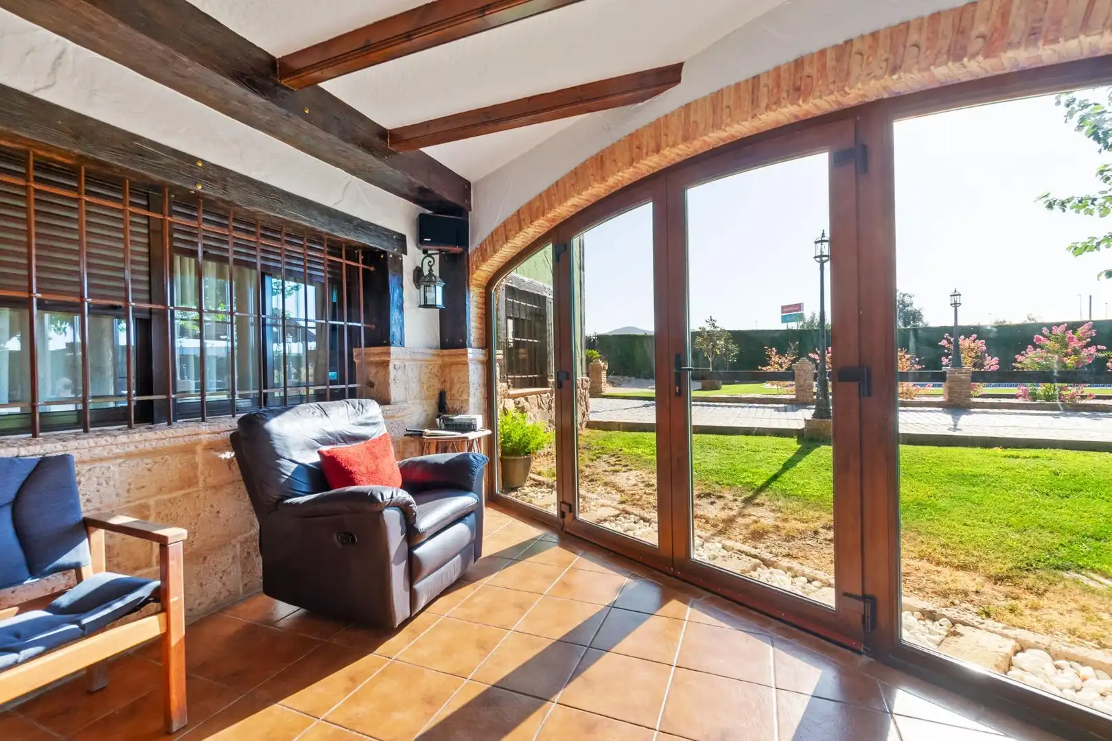 Detached house with pool to rent in Onil, imagen 17