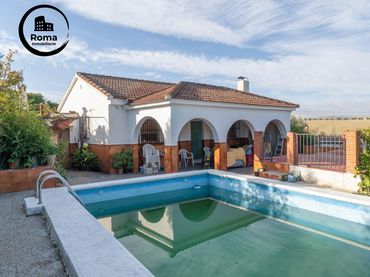 Villa con piscina in vendita a Aljomahima - Ermita