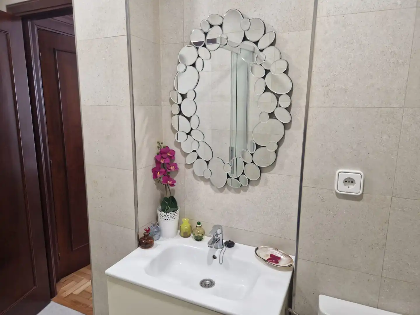 Baño de Piso en venta en Torrelavega  con Calefacción