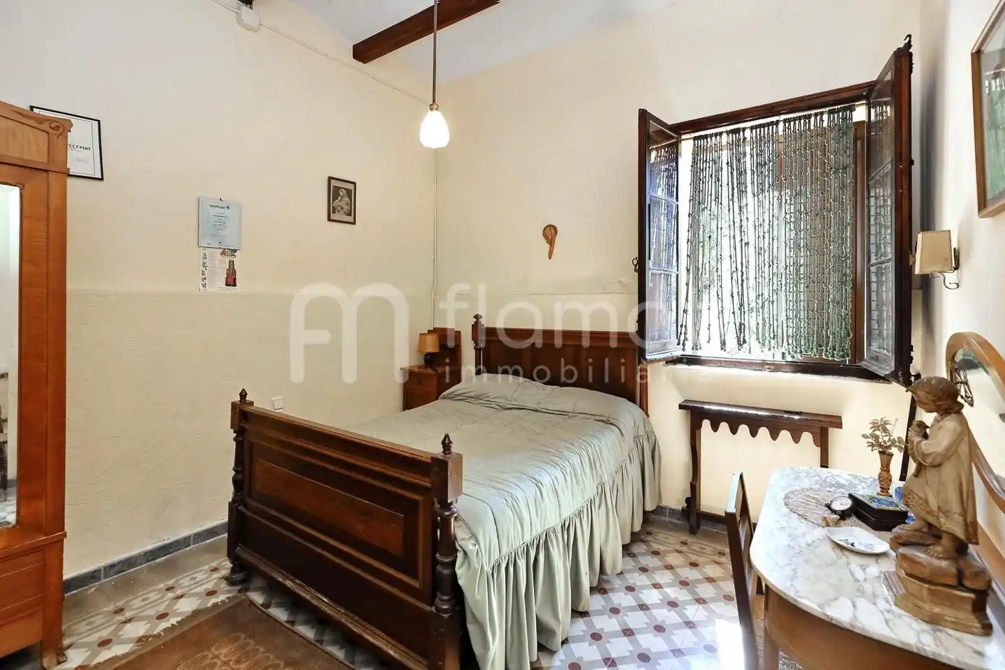 Dormitori de Casa o xalet en venda en Castellar del Vallès
