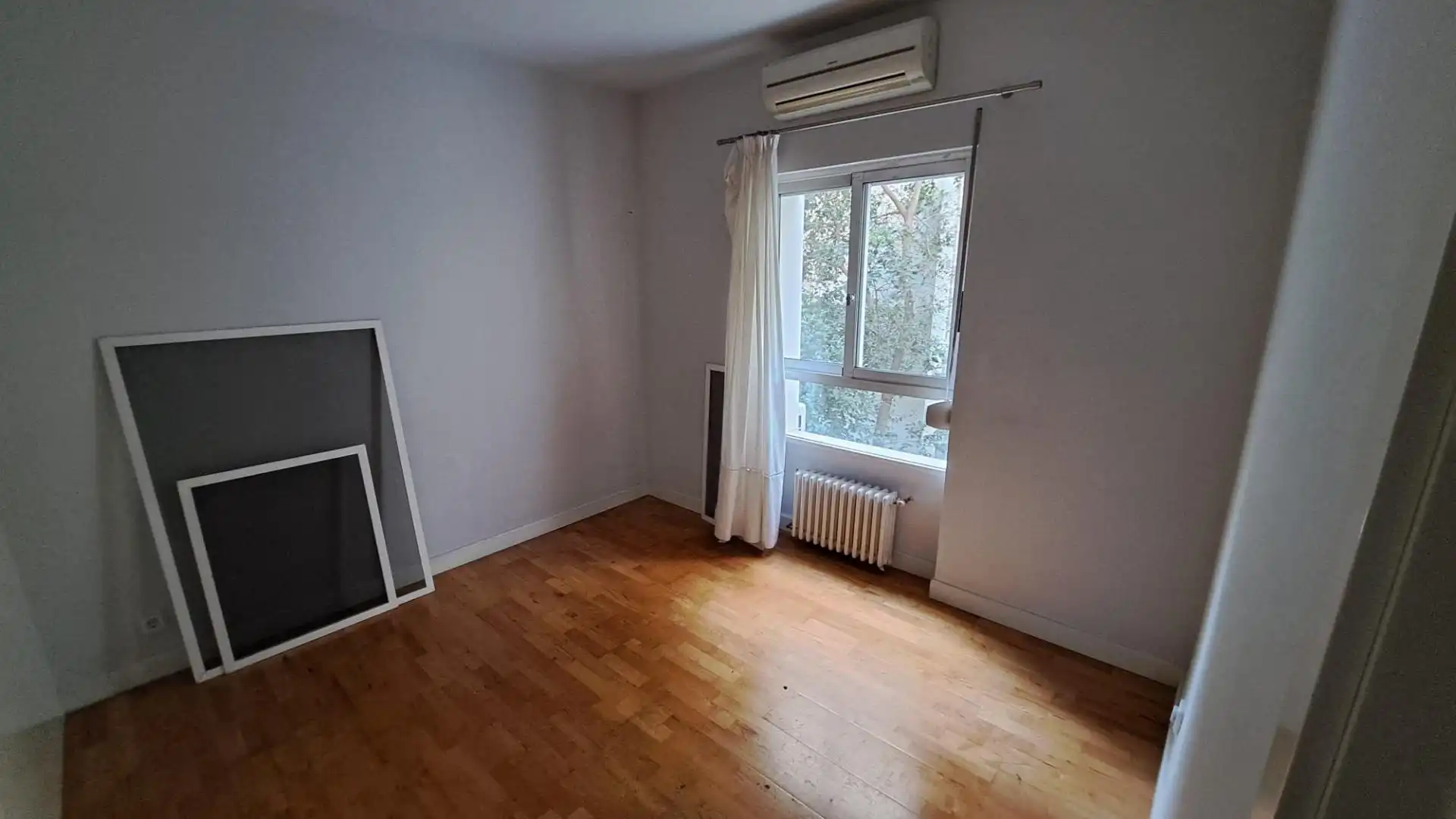 Habitación de Piso en venta en Valencia con Aire acondicionado, Calefacción y Jardín privado