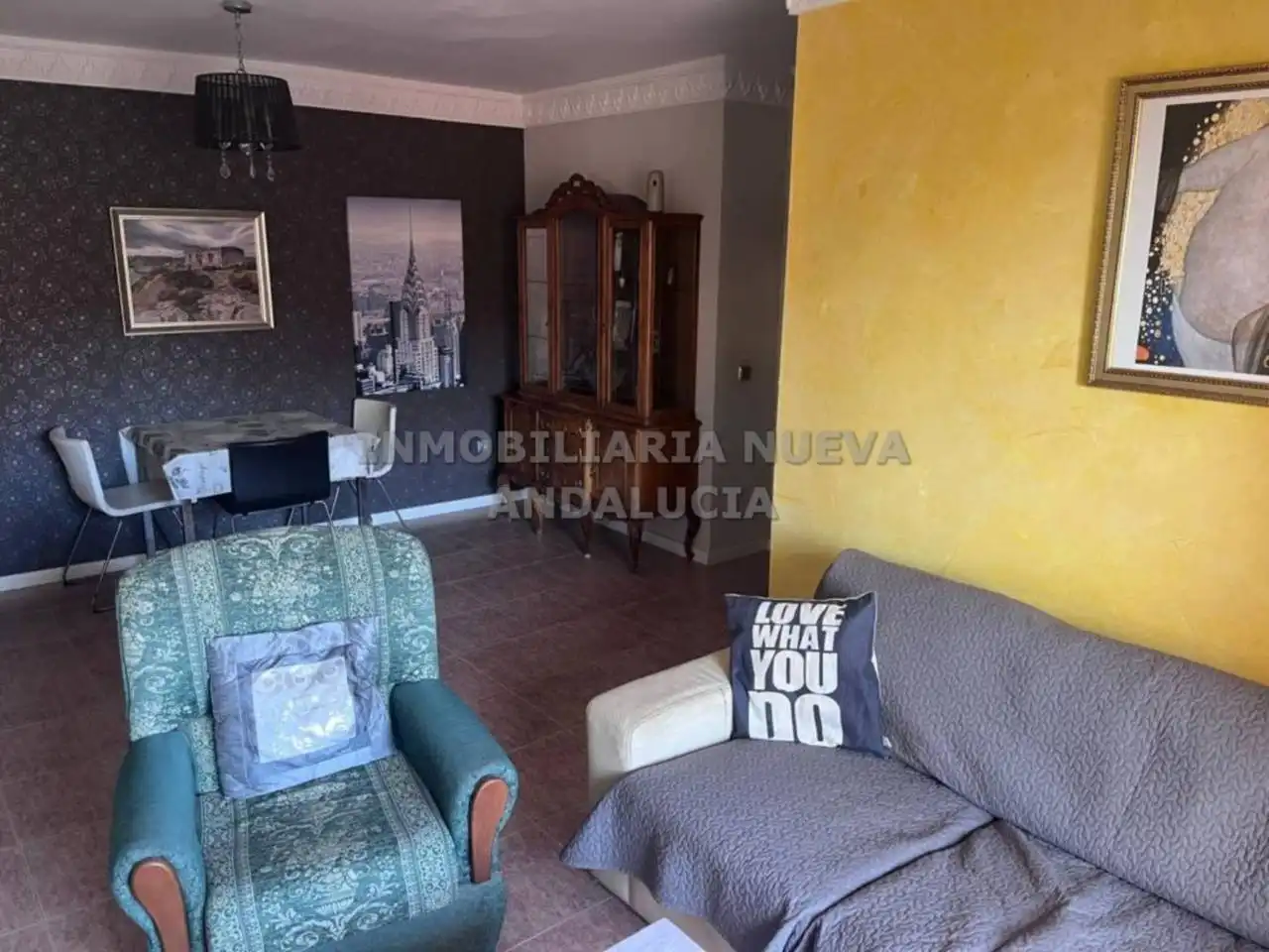 Sala d'estar de Pis de lloguer en Almería amb Aire condicionat, Terrassa i Moblat