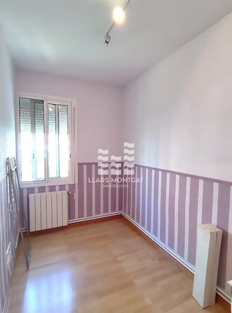 Bedroom of Attic for sale in Montgat  with Heating, Parquet flooring and Terrace