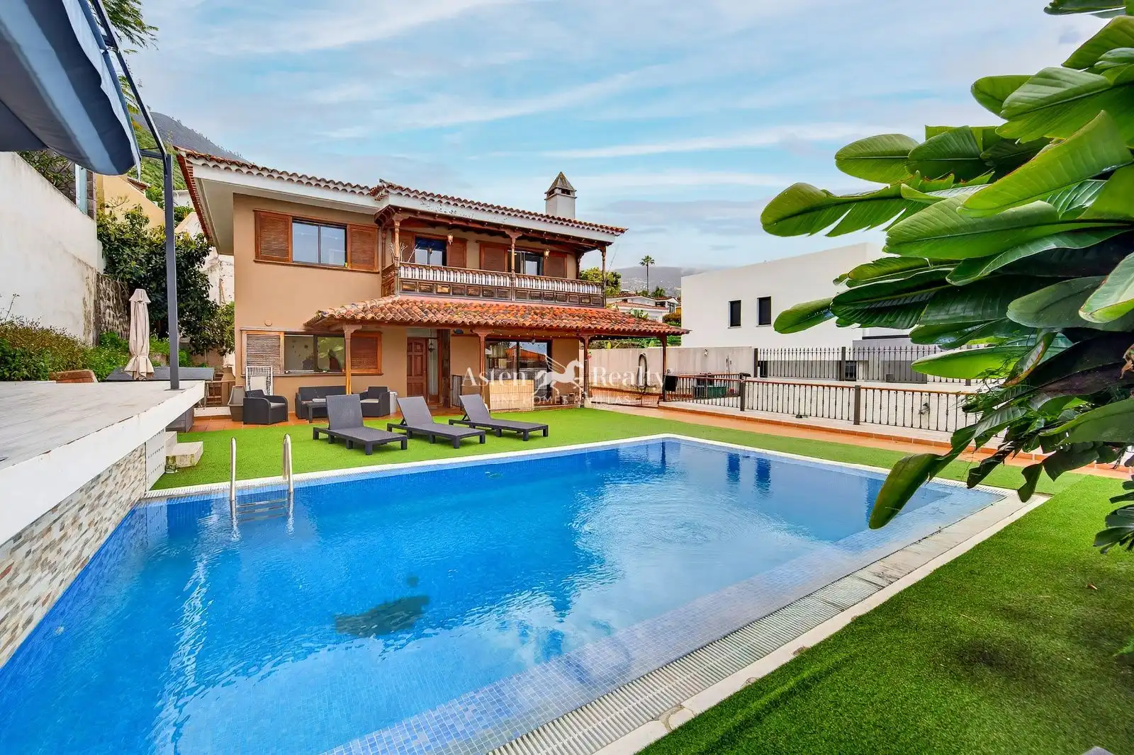 House with pool for sale in Suecia, imagen 3