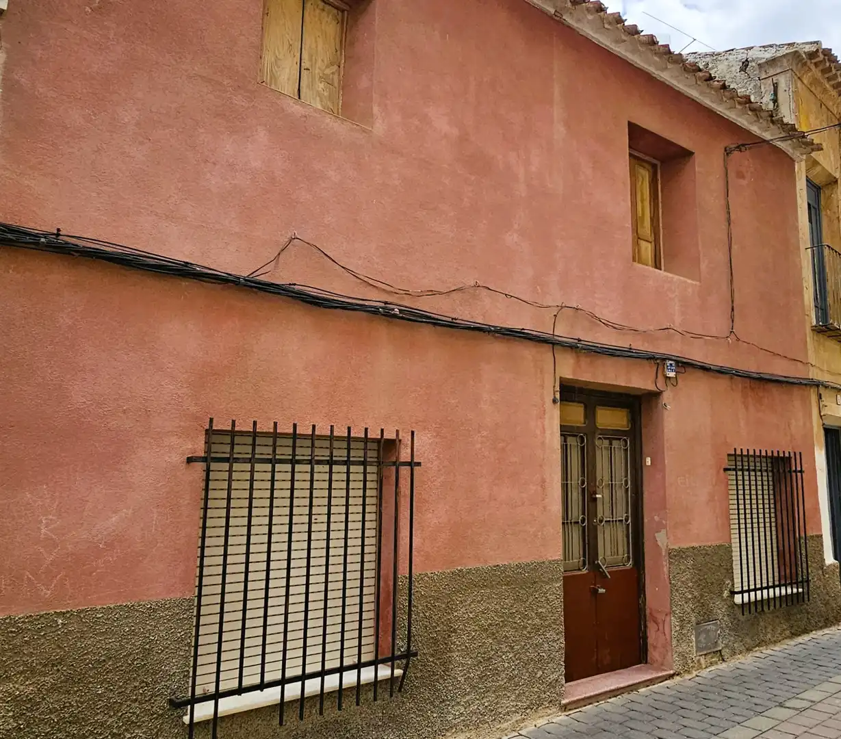Vista exterior de Casa adosada en venta en Totana con Terraza y Trastero