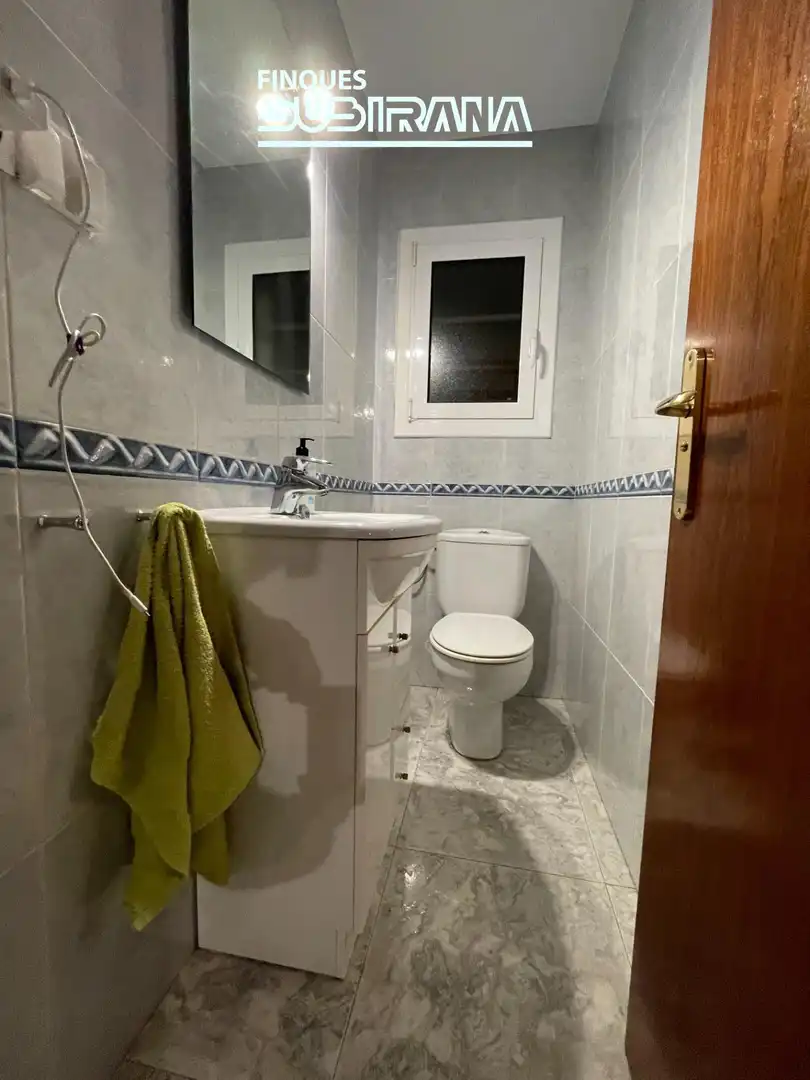 Baño de Piso en venta en Igualada con Calefacción y Terraza