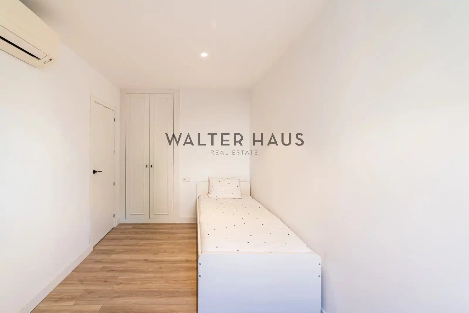 Habitación de Piso en venta en Madrid con Aire acondicionado, Calefacción y Horno