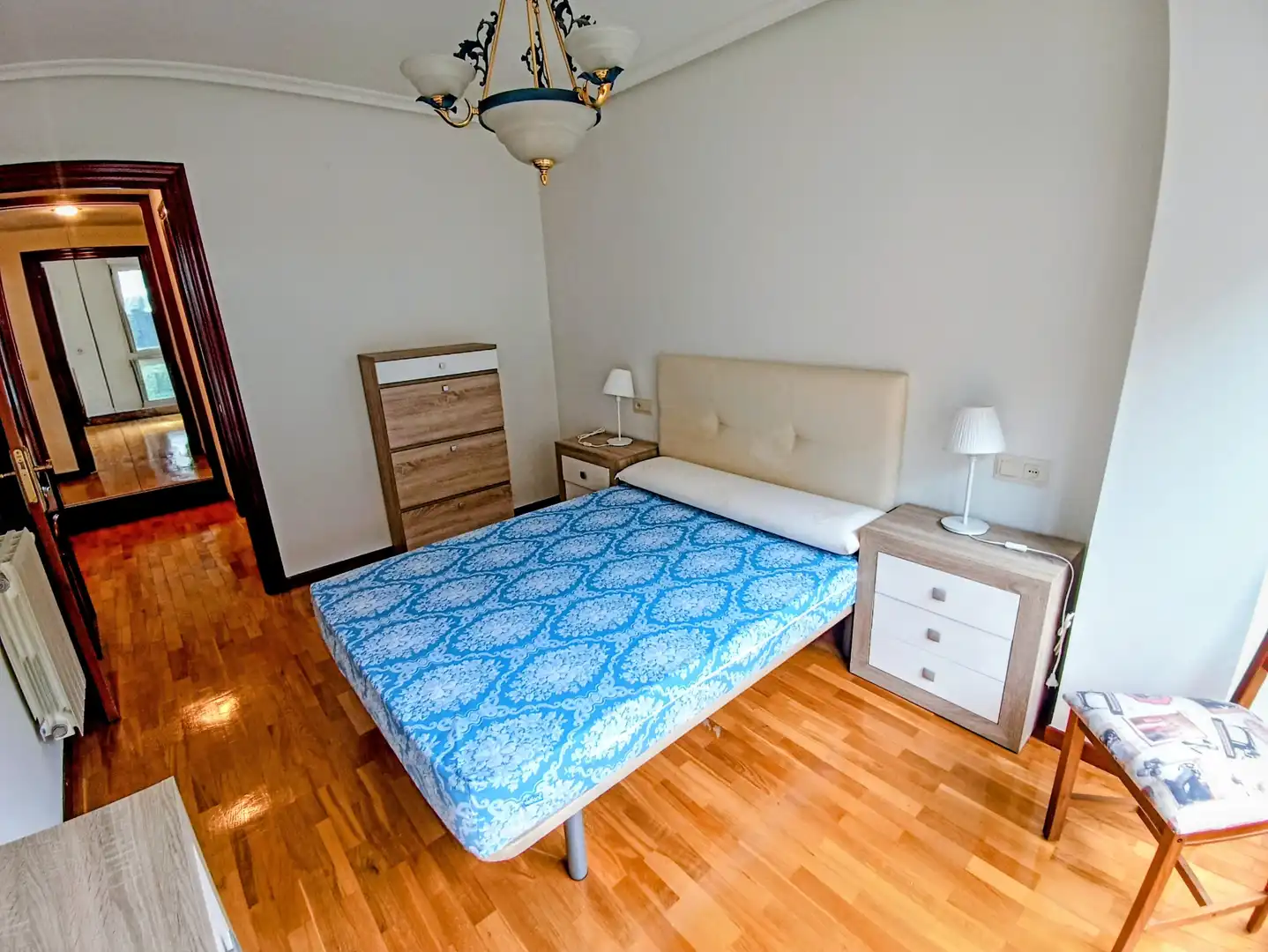 Habitación de Piso de alquiler en Gijón  con Calefacción, Amueblado y Horno