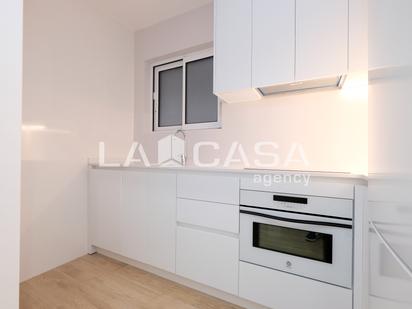 Kitchen of Flat for sale in  Barcelona Capital  with Heating