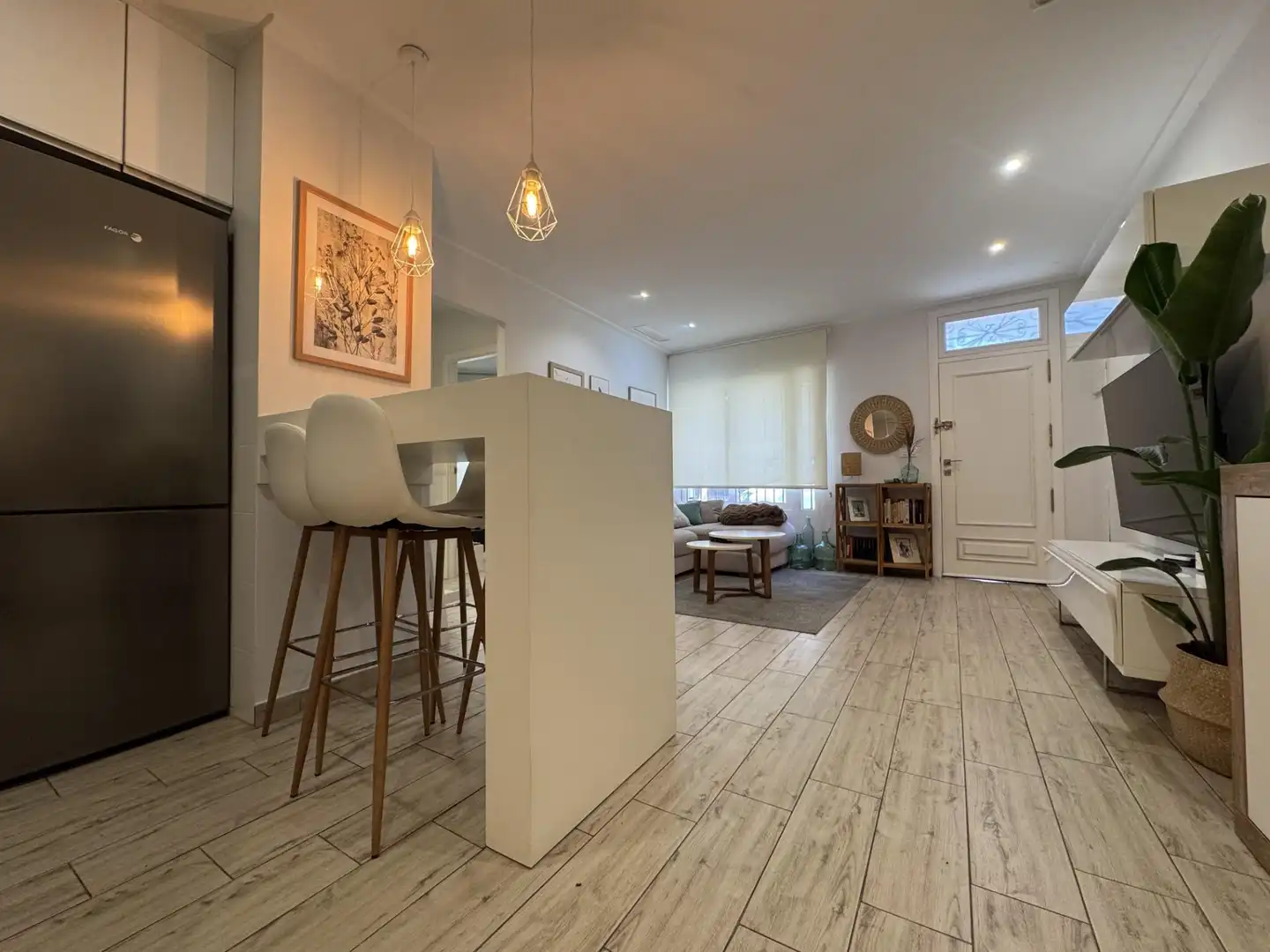 Wohnzimmer von Erdgeschoss zum Verkauf in Elche / Elx mit Klimaanlage, Heizung und Möbliert