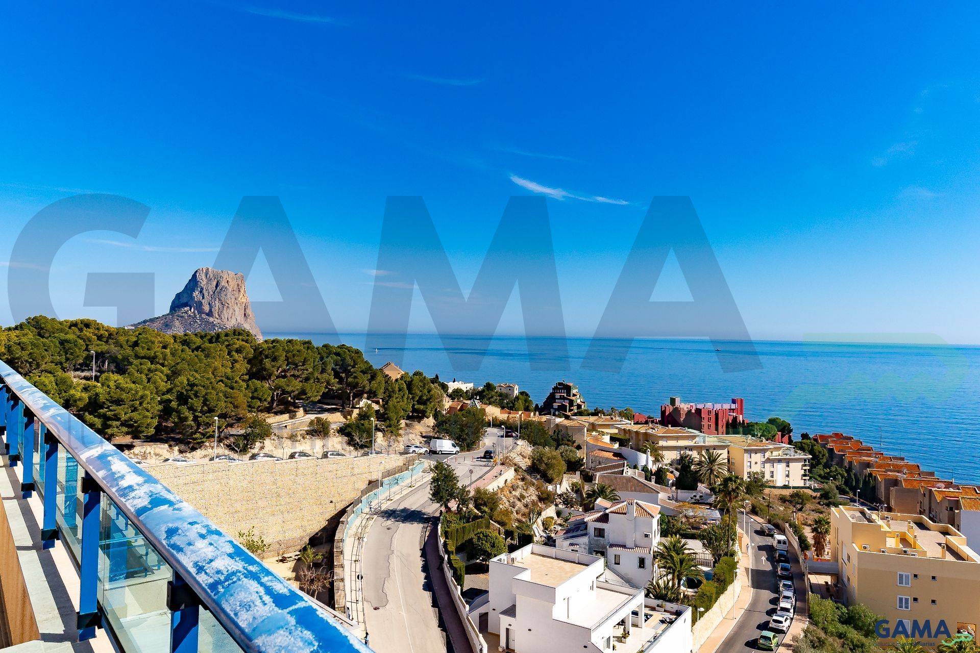 Vista exterior de Àtic en venda en Calpe / Calp amb Aire condicionat, Jardí privat i Traster