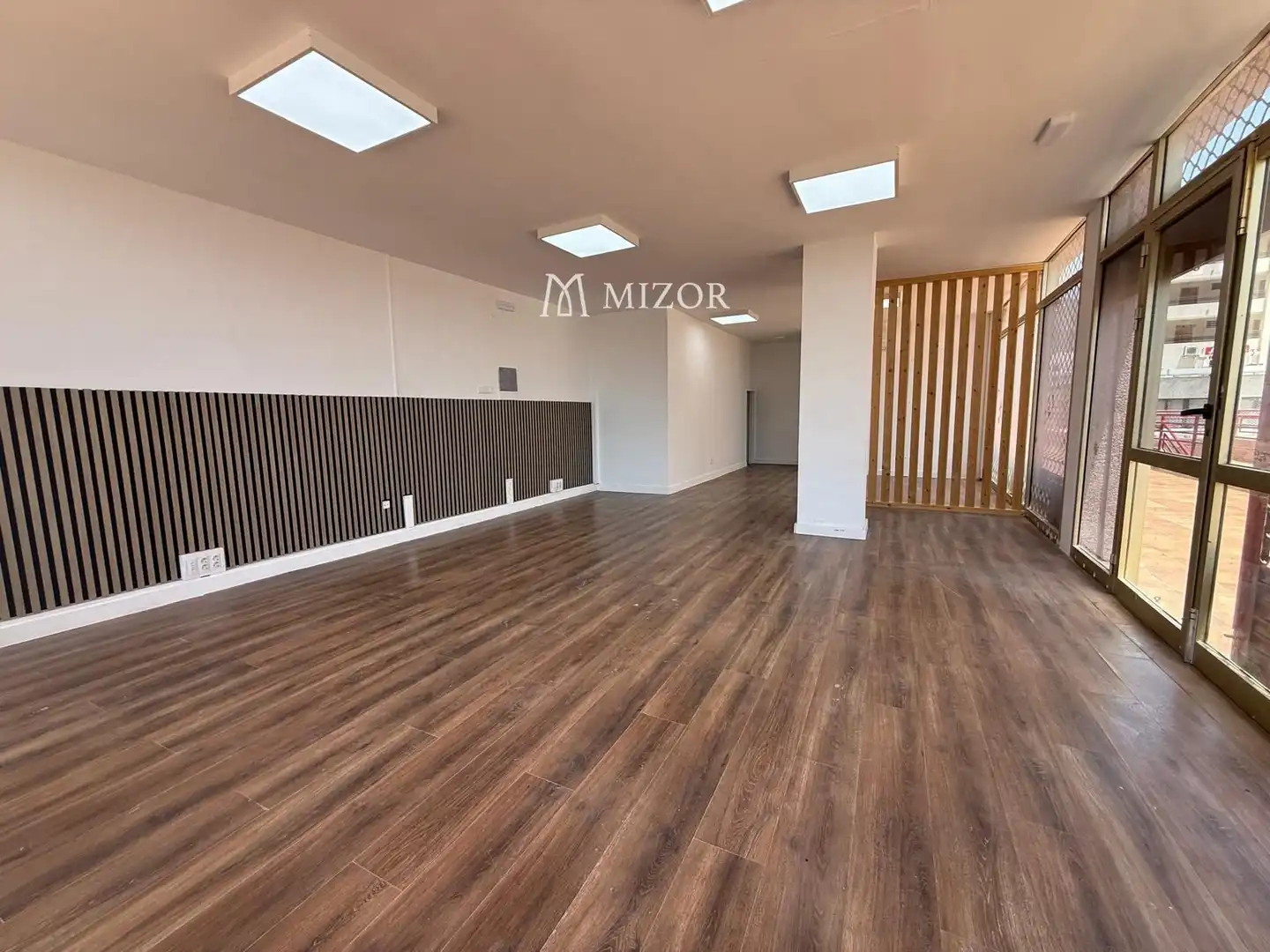 Local comercial de lloguer a Bulevar Chajofe