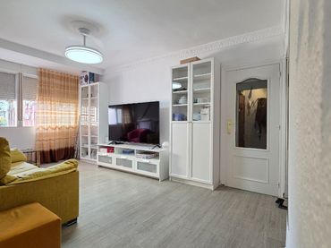 Flat with lift for sale in Calle de Rocafort