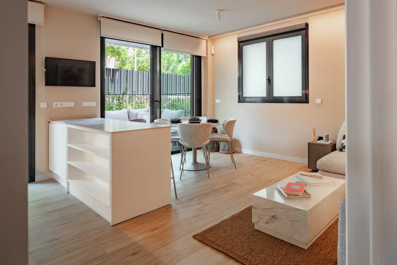 Sala de estar de Apartamento de alquiler en Jávea / Xàbia con Aire acondicionado, Calefacción y Parquet