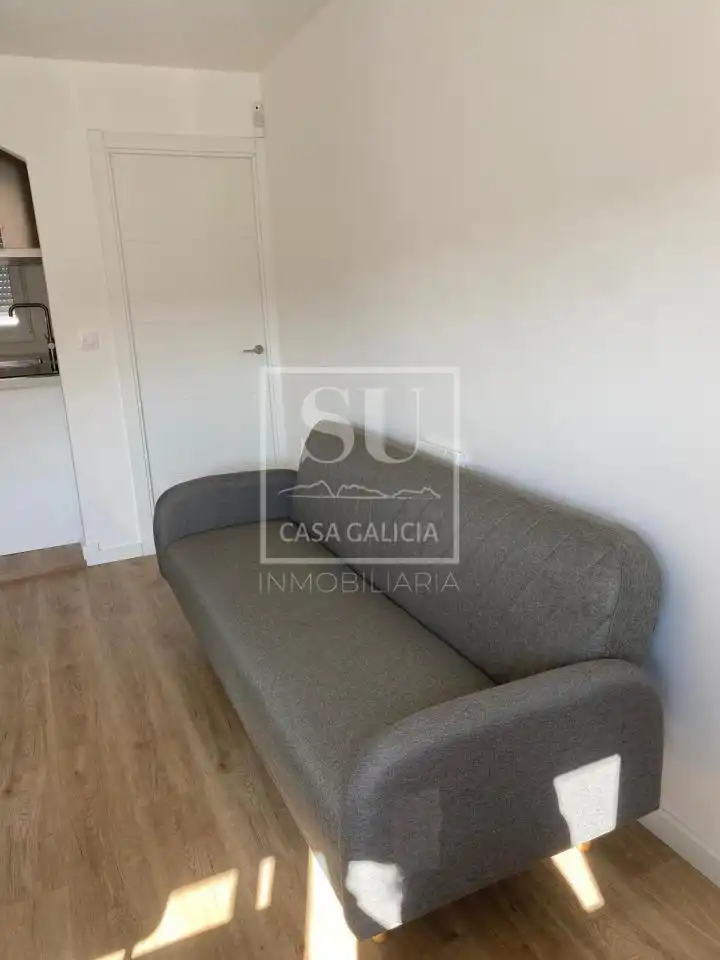 Schlafzimmer von Wohnung zur Miete in Baiona mit Klimaanlage, Heizung und Möbliert