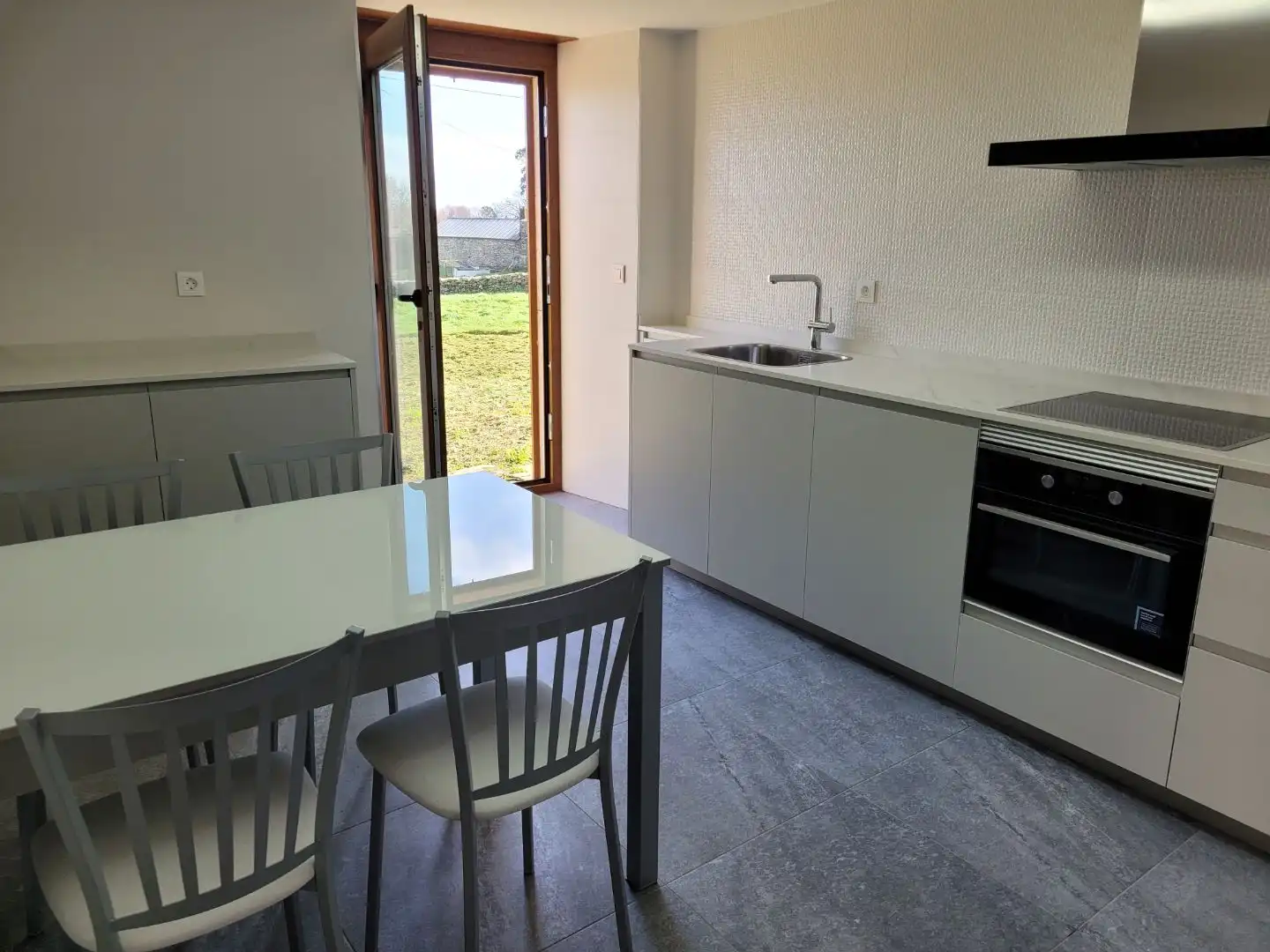 Haus oder Chalet zum Verkauf in Lugar Albeiro, O-carballo, 3, Friol