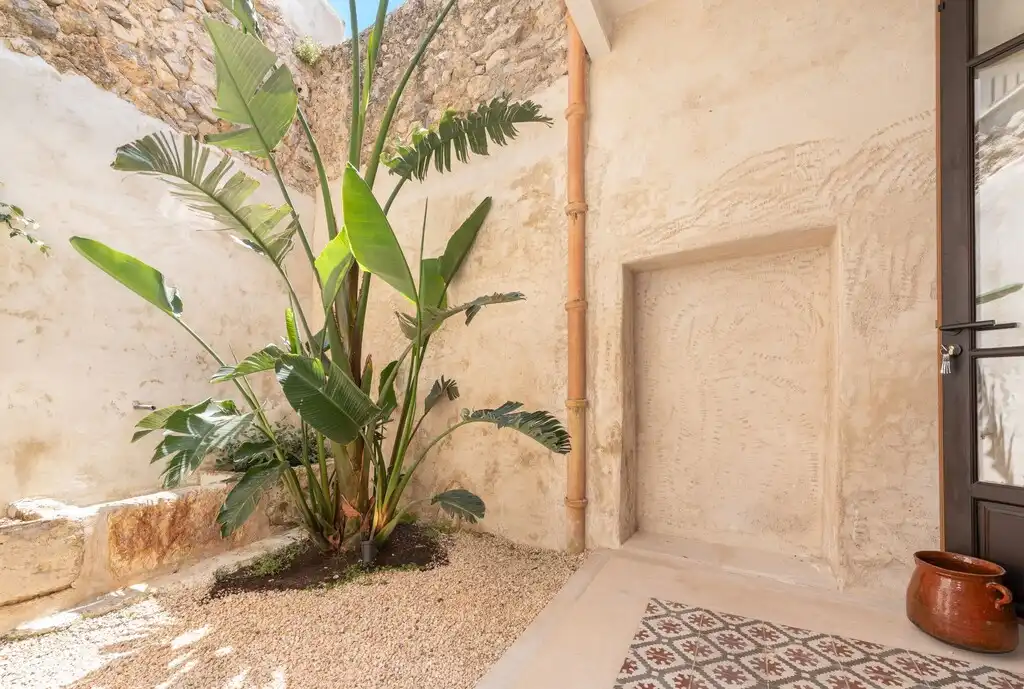 Finca rústica en venta en Selva con Aire acondicionado, Calefacción y Jardín privado